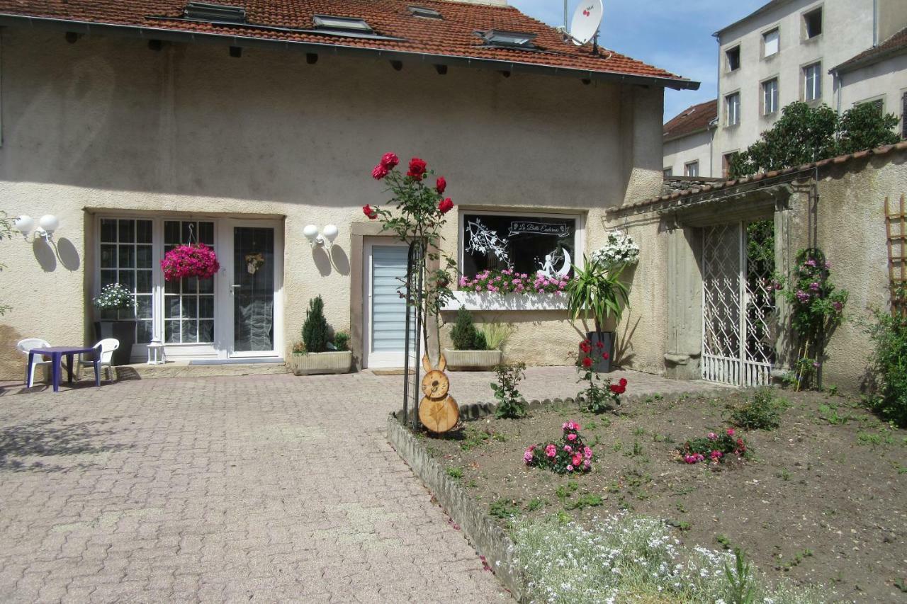 La Belle Endormie - Appartement A Fenetrange Exterior photo